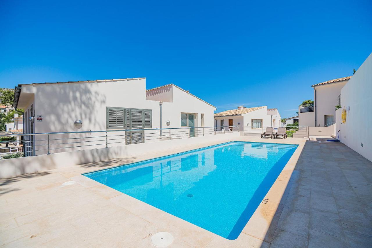 Molins 2 Villa Cala de Sant Vicenc Buitenkant foto