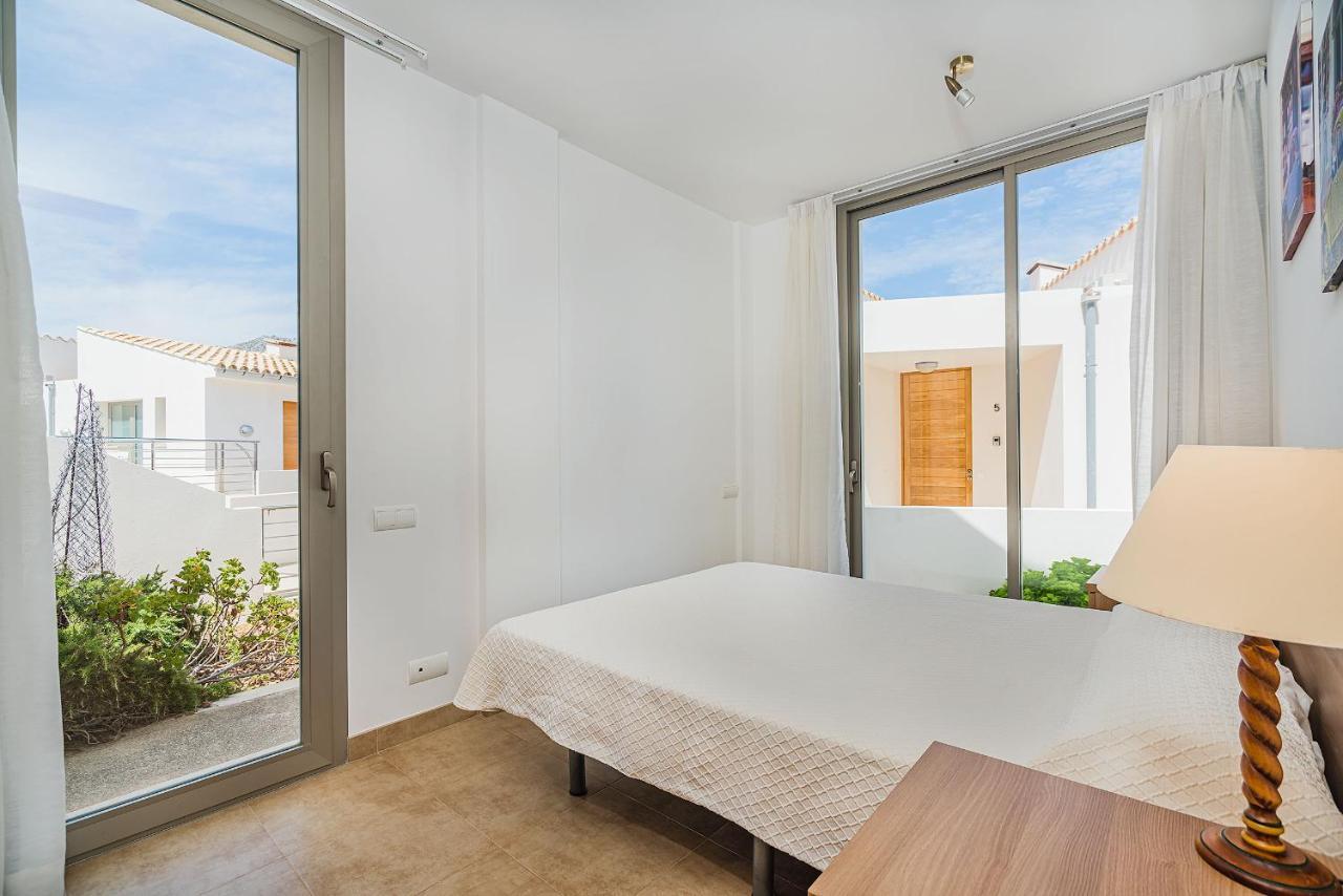 Molins 2 Villa Cala de Sant Vicenc Buitenkant foto
